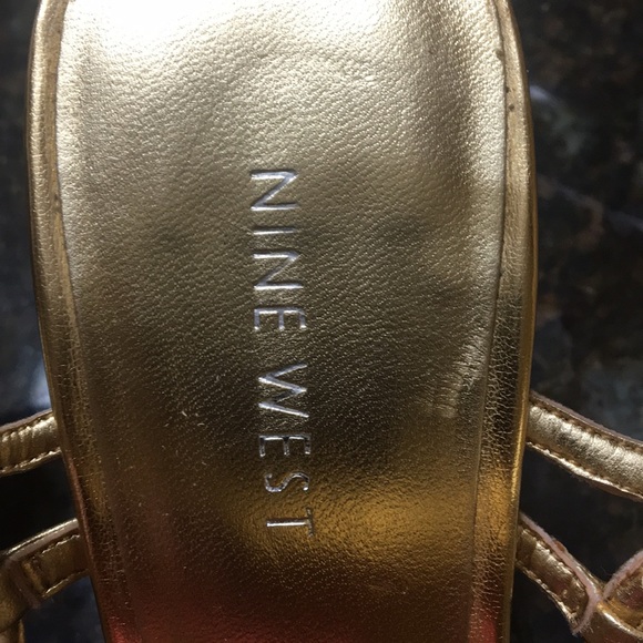 Not for sale                                                      Golden heels - Picture 3 of 8